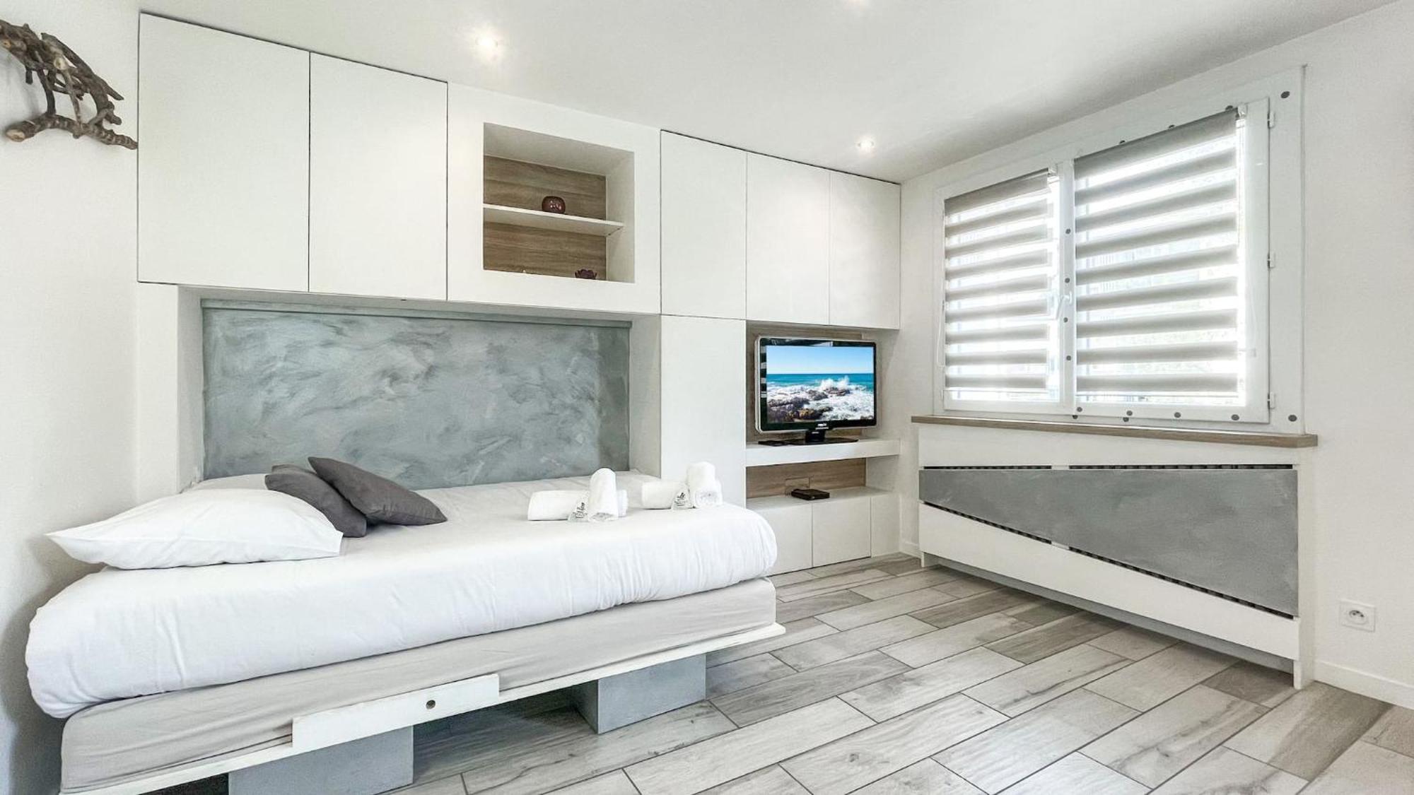 Homey Tidy - New / Proche Centre Annecy / Parking Gratuit / Logement Entierement Equipe Екстериор снимка