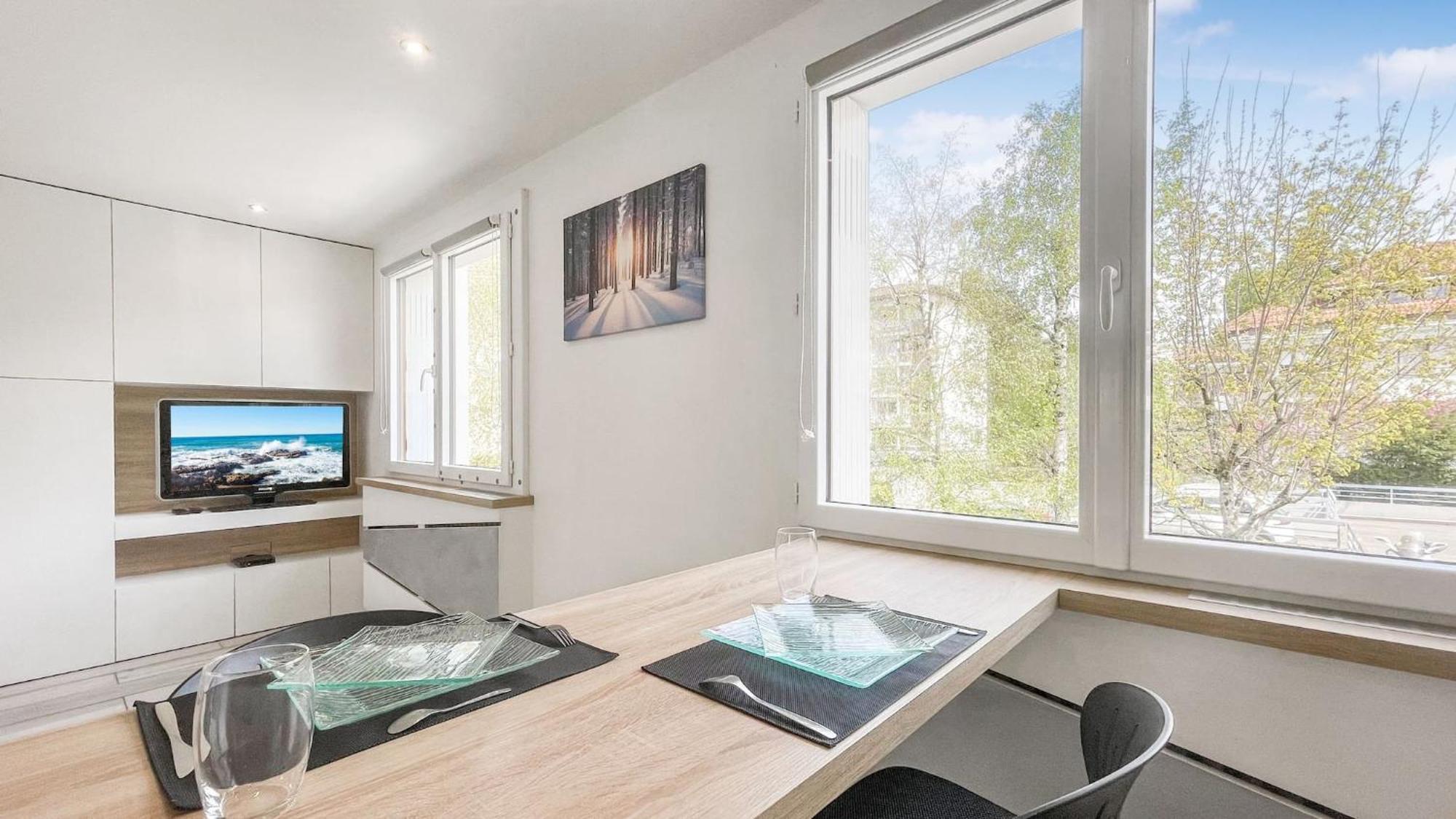 Homey Tidy - New / Proche Centre Annecy / Parking Gratuit / Logement Entierement Equipe Екстериор снимка